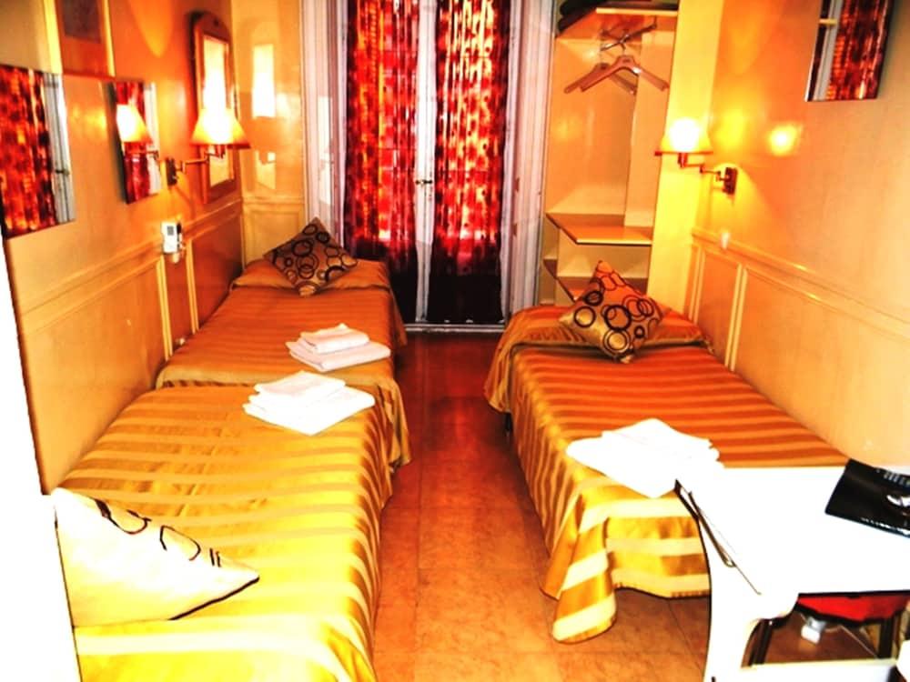 Hostal La Fontana