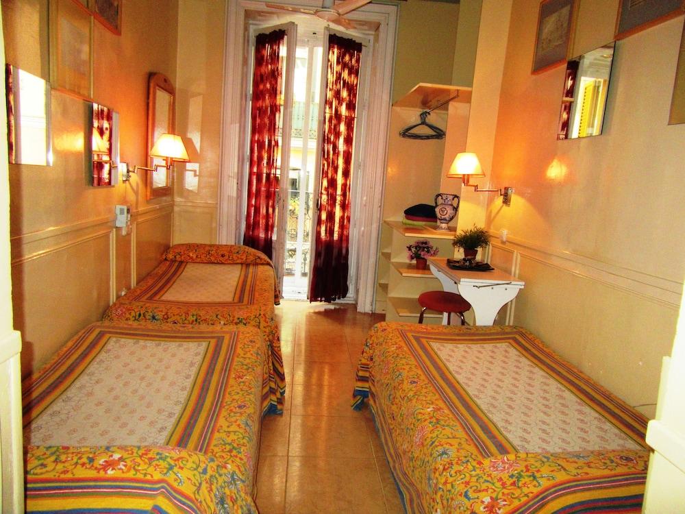 Hostal La Fontana