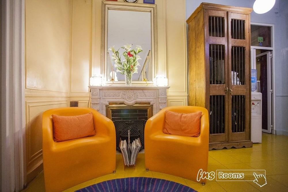Hostal La Fontana