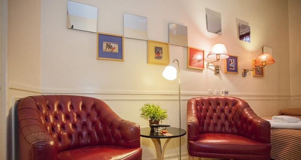 Hostal La Fontana