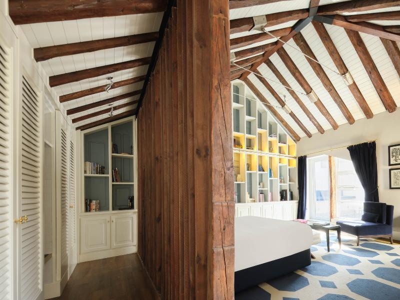 Only You Boutique Hotel