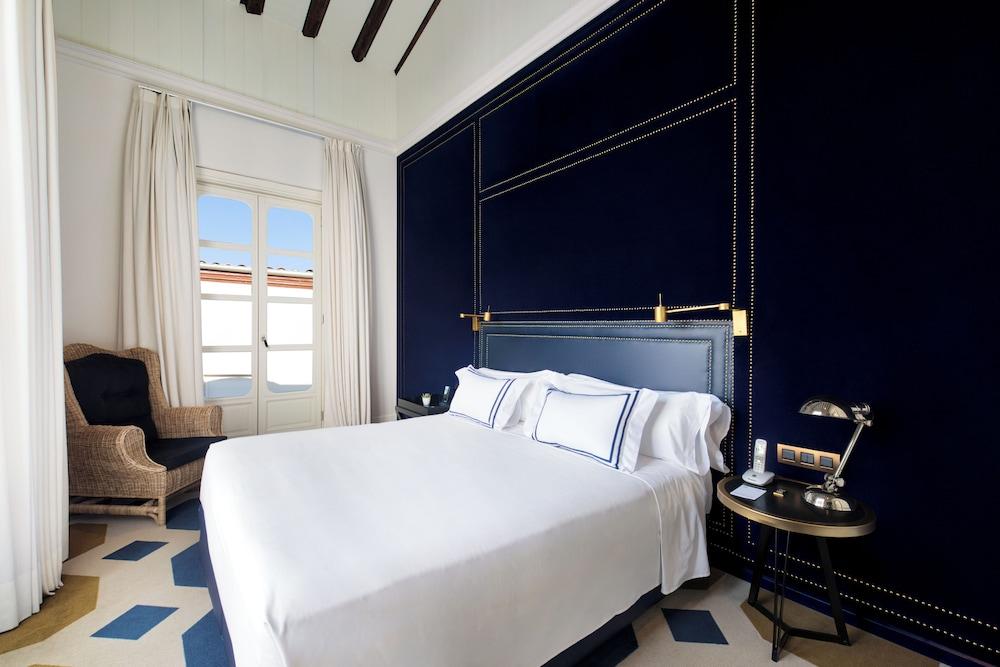 Only You Boutique Hotel