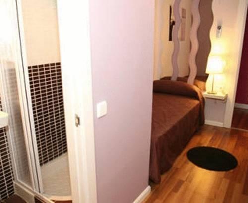 Room Pride Hostal