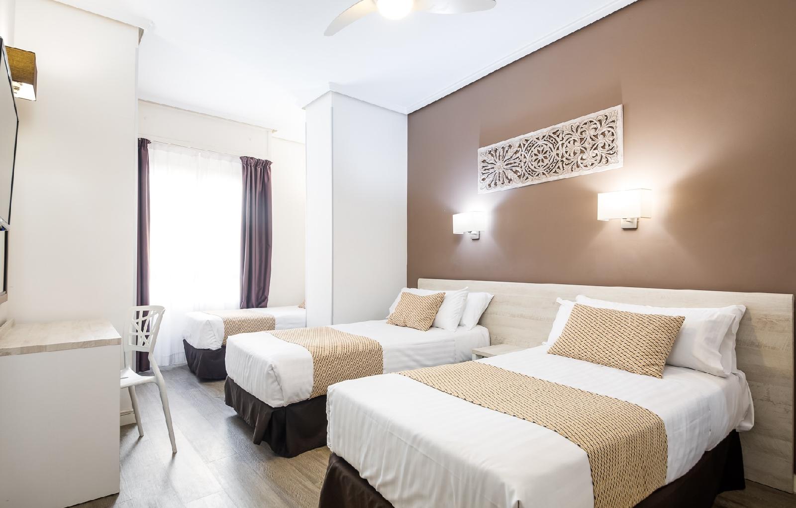 Sweet Hotel Continental