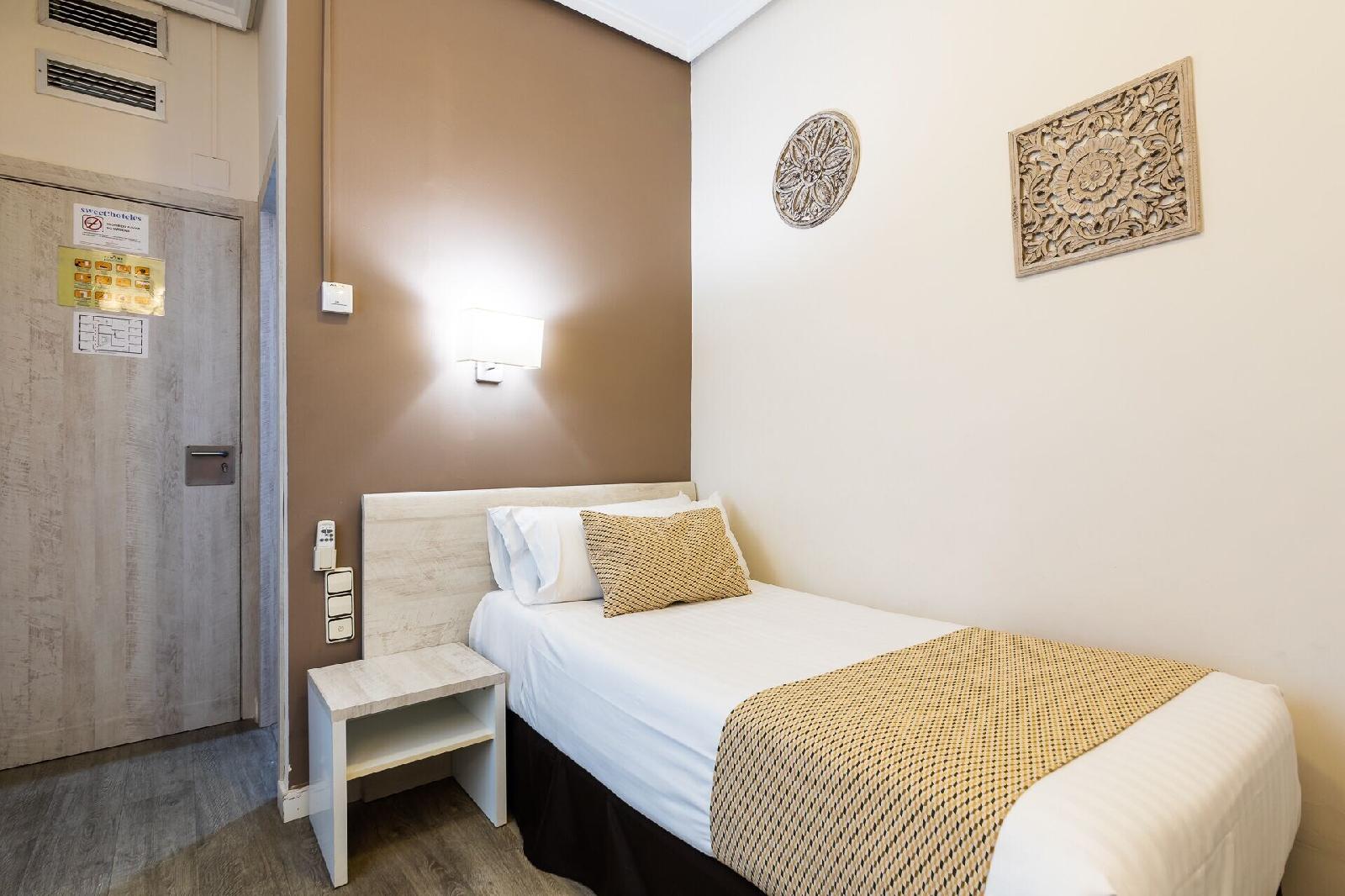 Sweet Hotel Continental