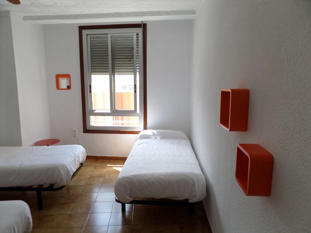 Russafa Youth Hostel