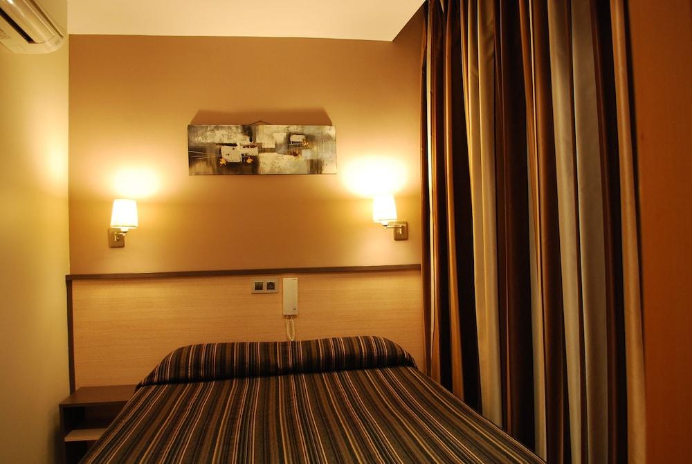 Hostal Las Flores