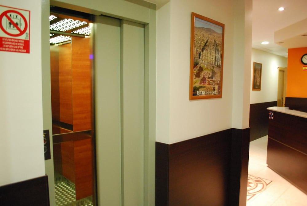 Hostal Las Flores