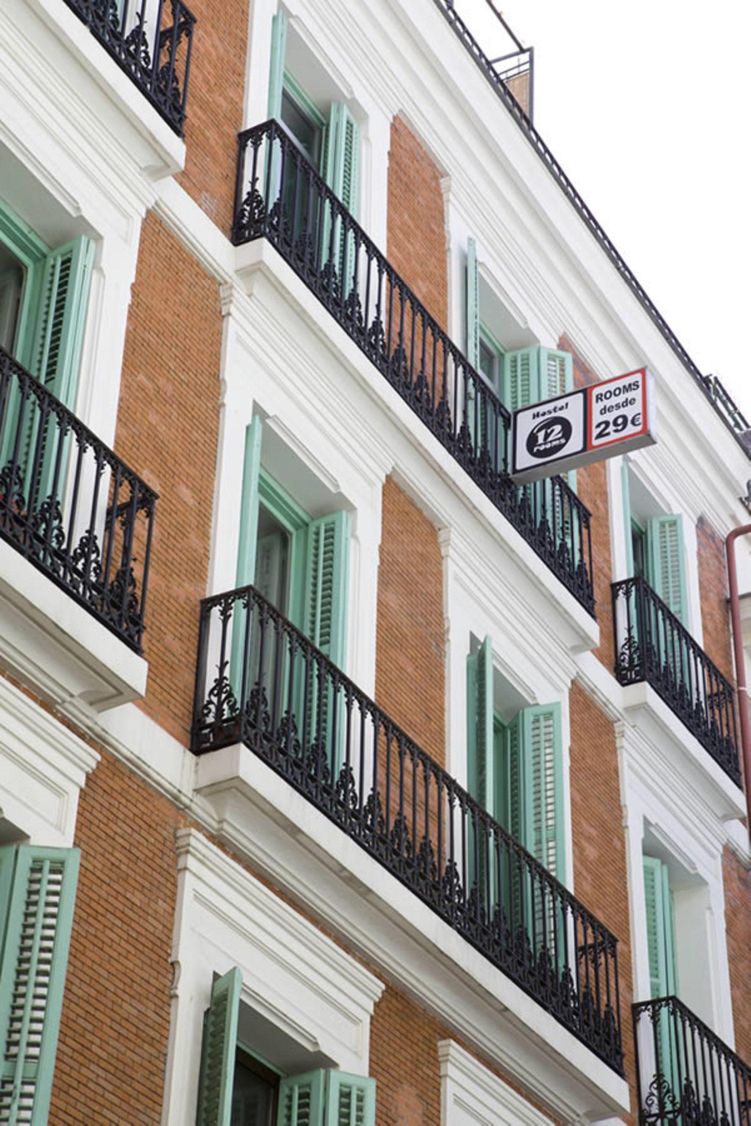 Hotel 12 Rooms