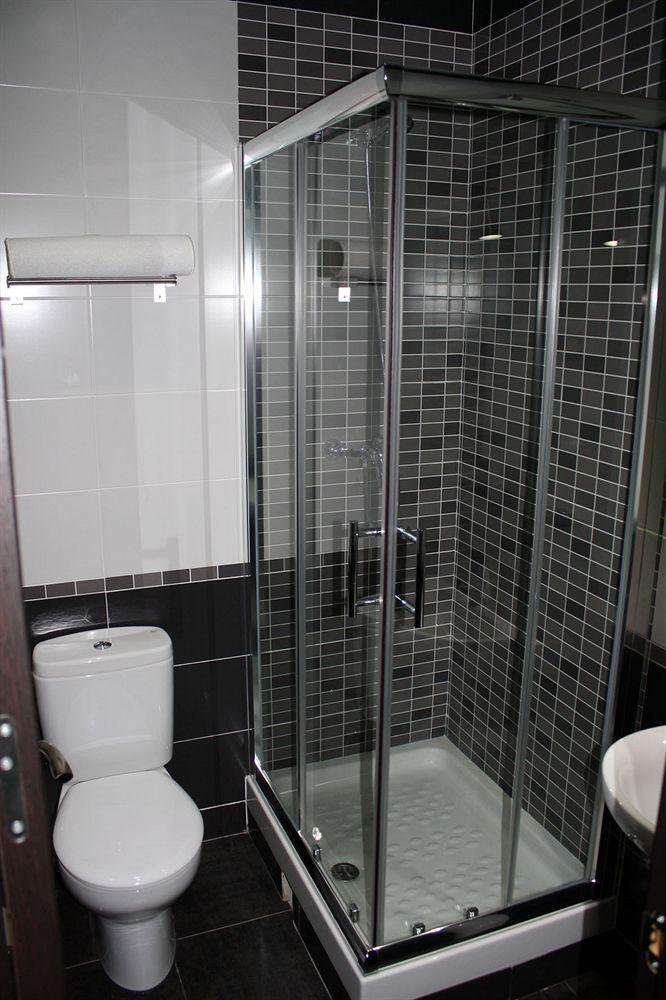 Hostal Mh Fuencarral