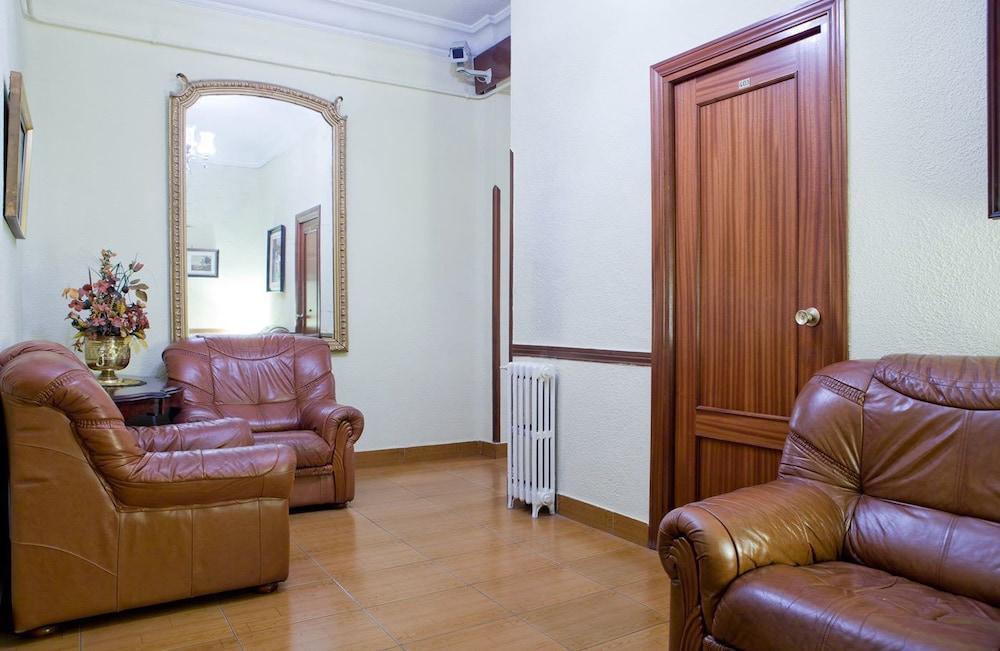 Hostal América