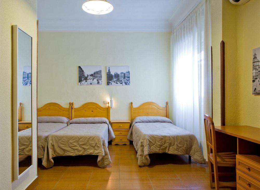 Hostal América