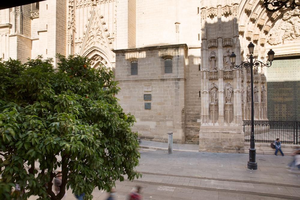 Puerta Catedral Suites