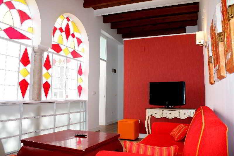 Castellar Apartments