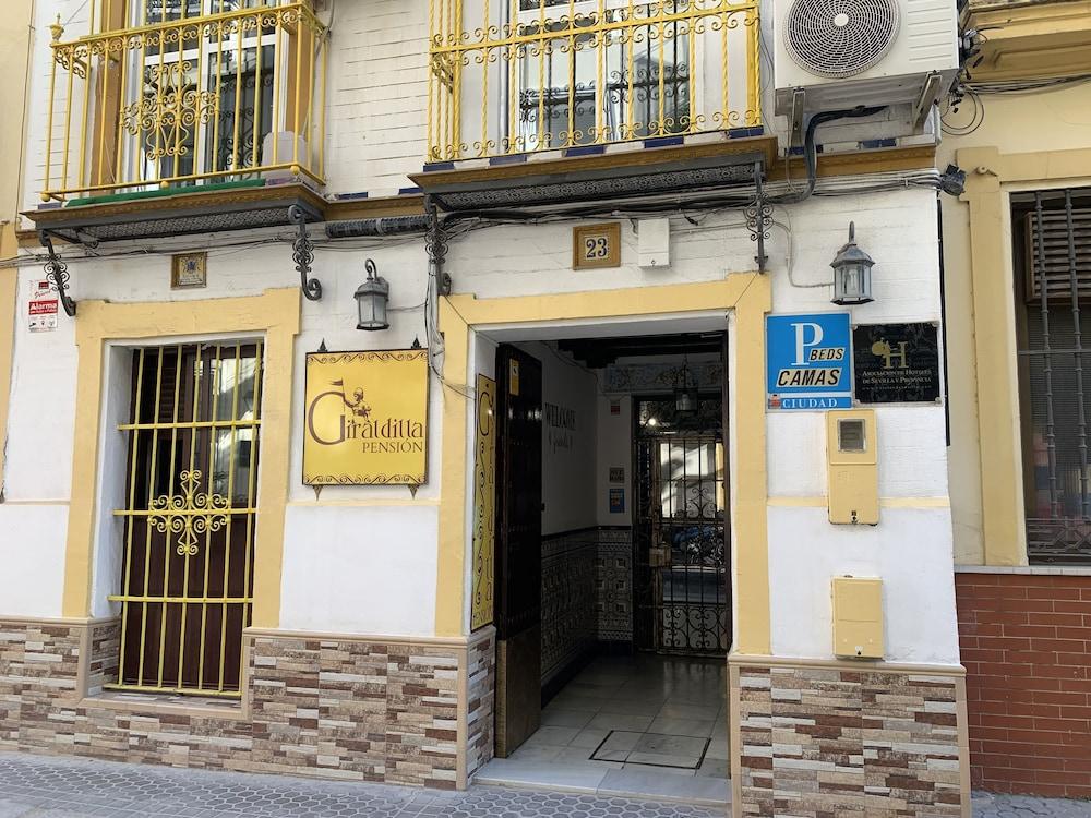 Pensión La Giraldilla