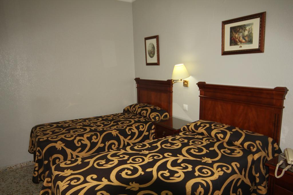 Hostal Roma