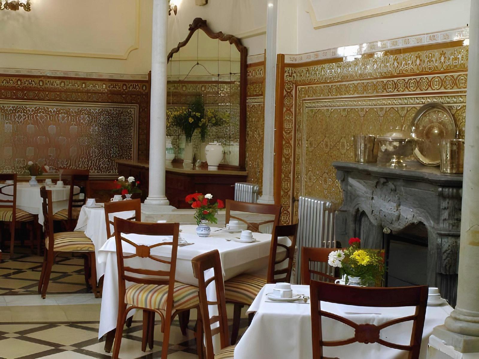 Hotel Simón