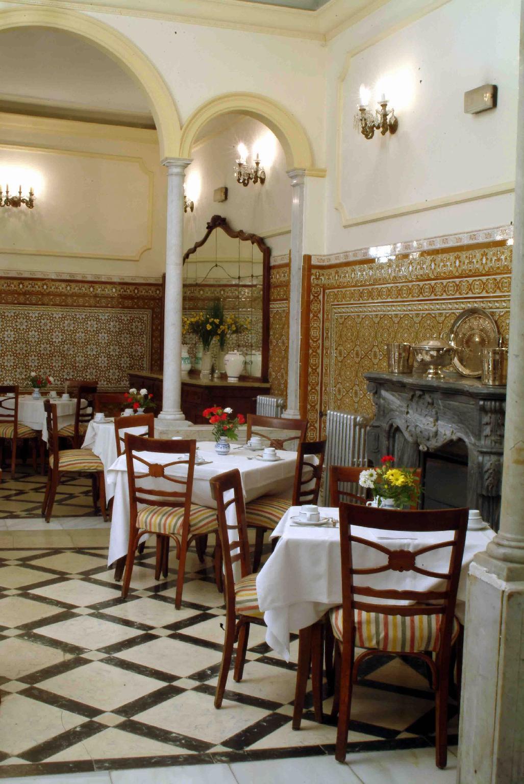 Hotel Simón