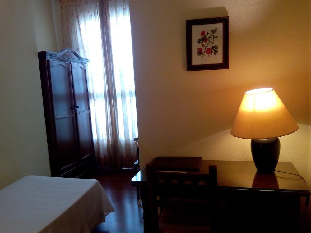 Hotel Simón
