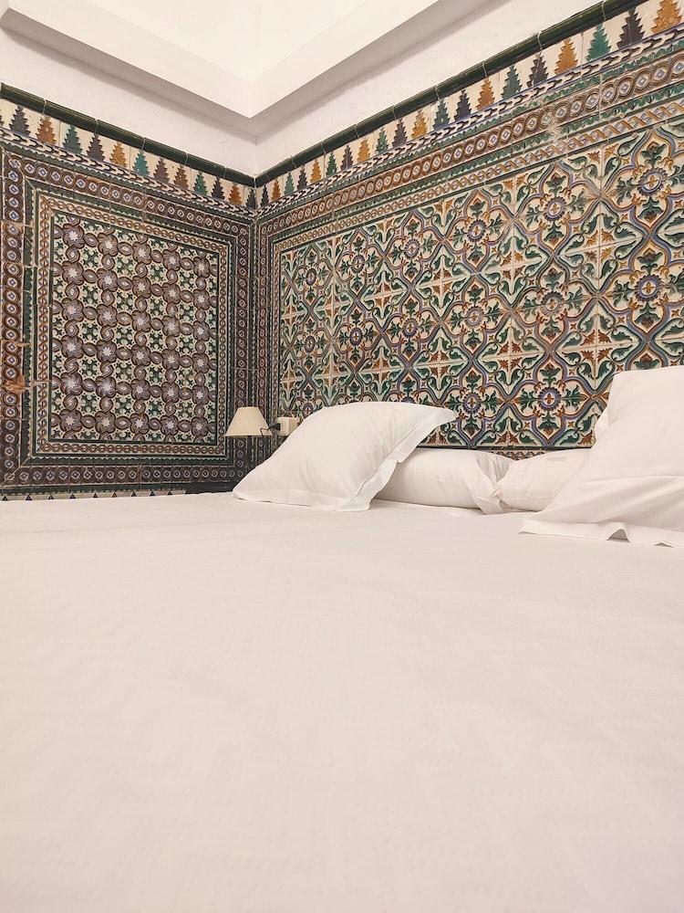 Hotel Simón
