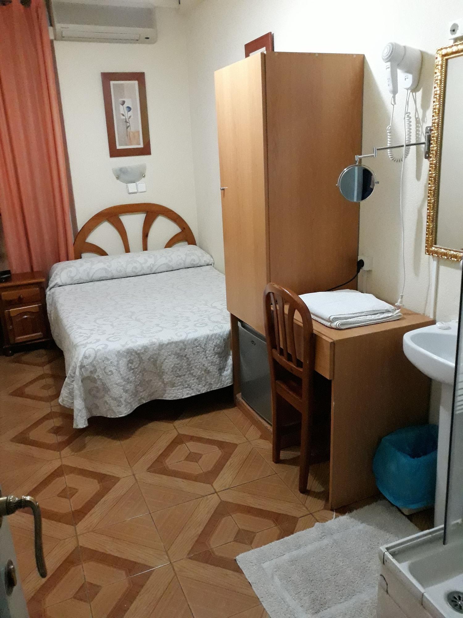 Hostal Fuentesol