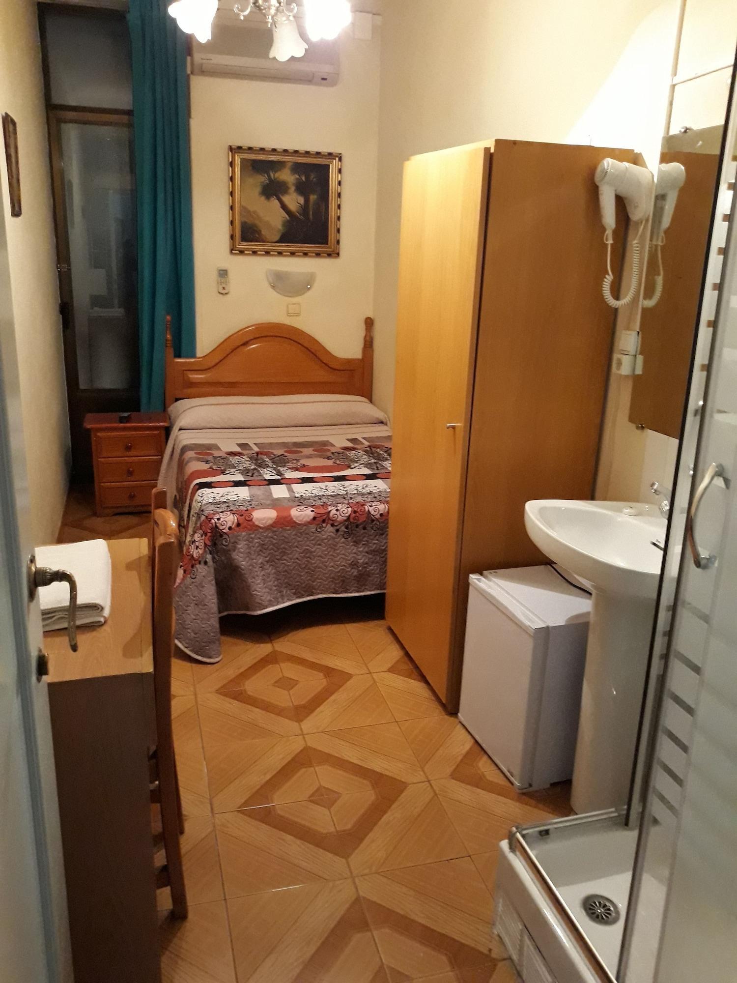 Hostal Fuentesol