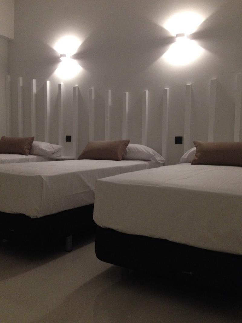 Hostal Gran Via 44