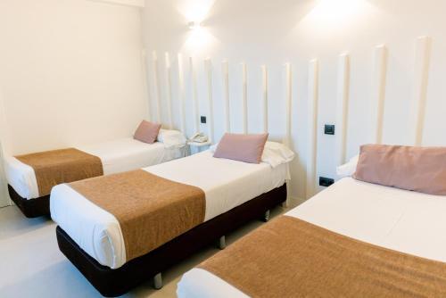 Hostal Gran Via 44