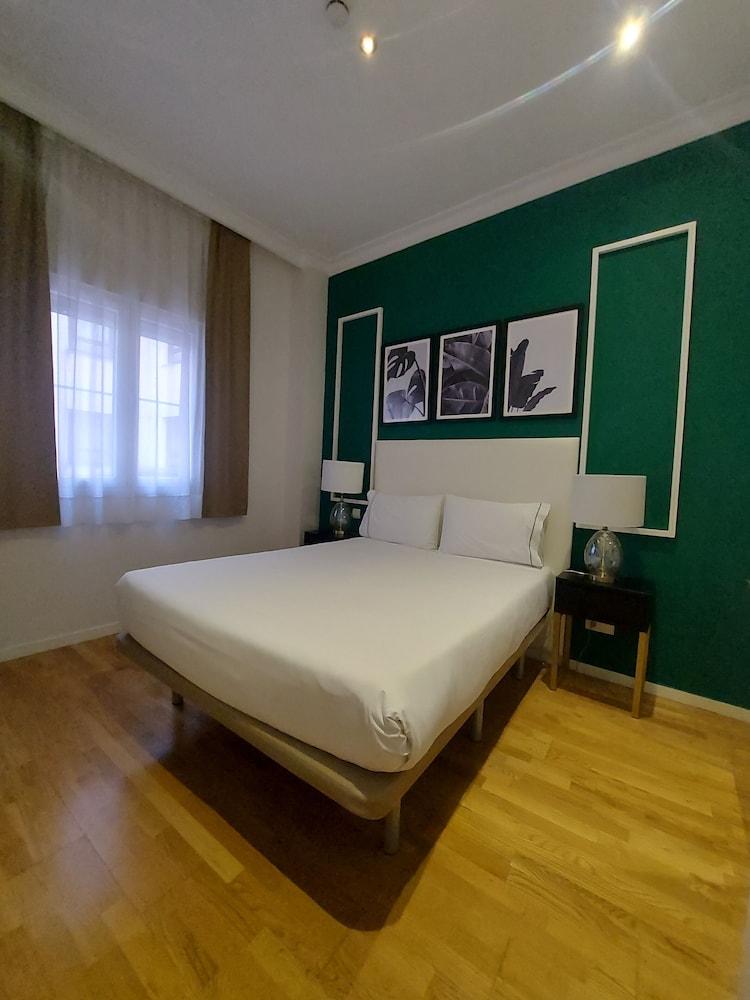 TGH Gran Vía Apartments