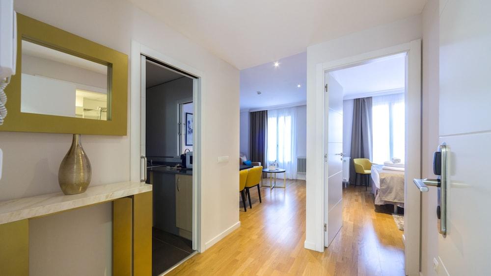 TGH Gran Vía Apartments