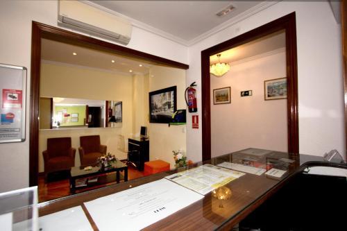 Hostal Los Alpes