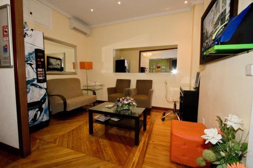Hostal Los Alpes