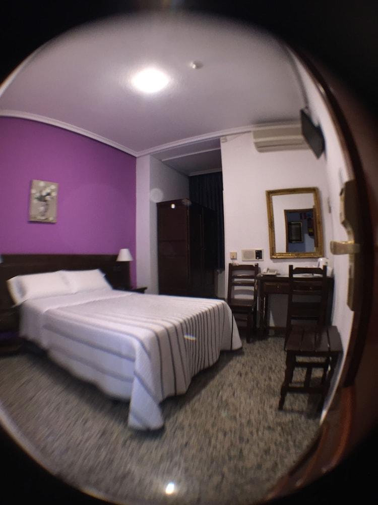 Hostal Sonsoles Madrid-Centro