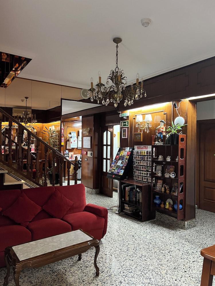 Hostal Sonsoles Madrid-Centro