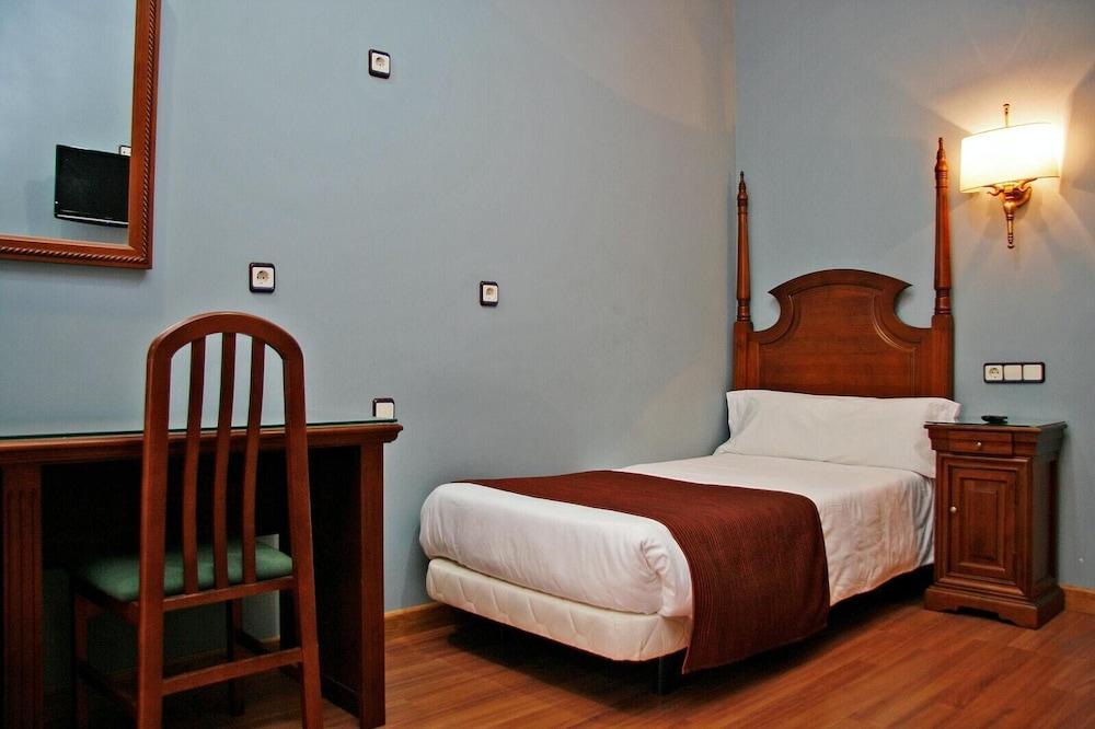 Hostal Victoria I