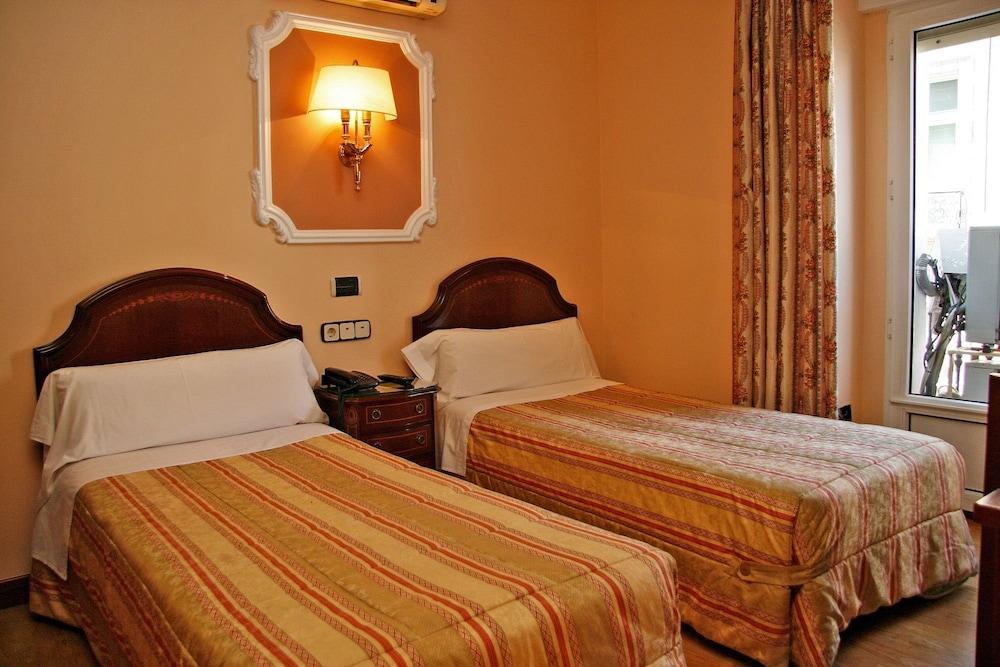 Hostal Victoria Ii
