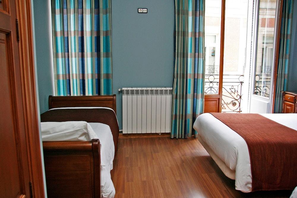 Hostal Victoria Ii