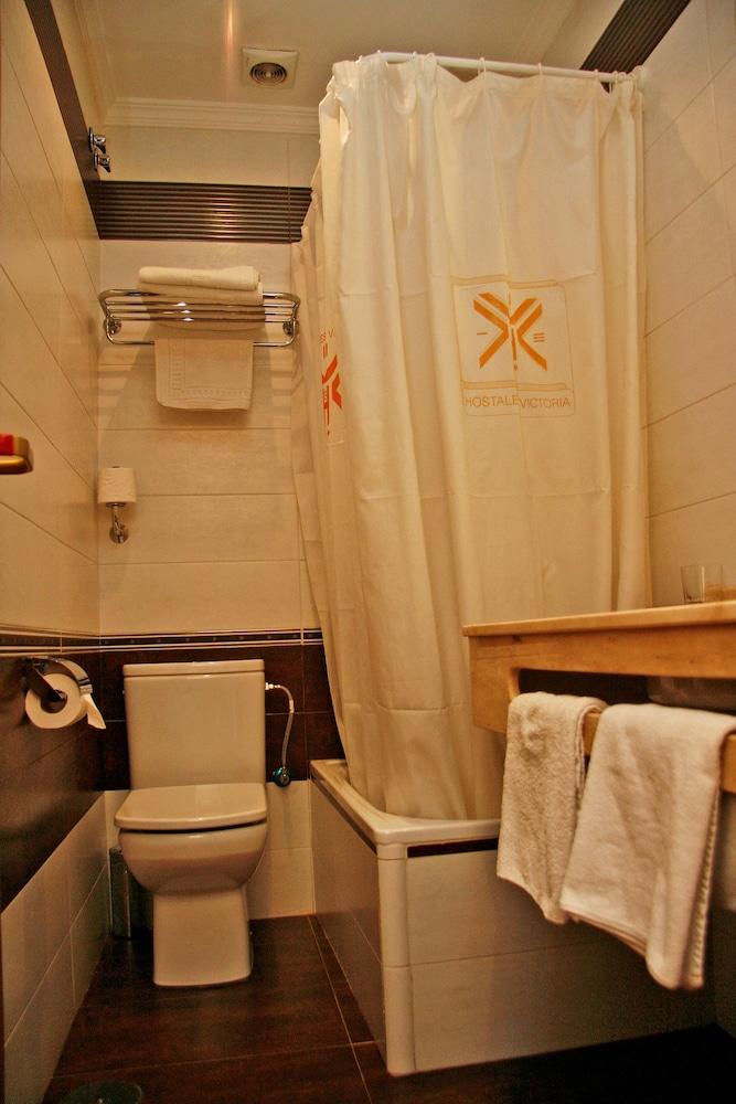 Hostal Victoria Ii