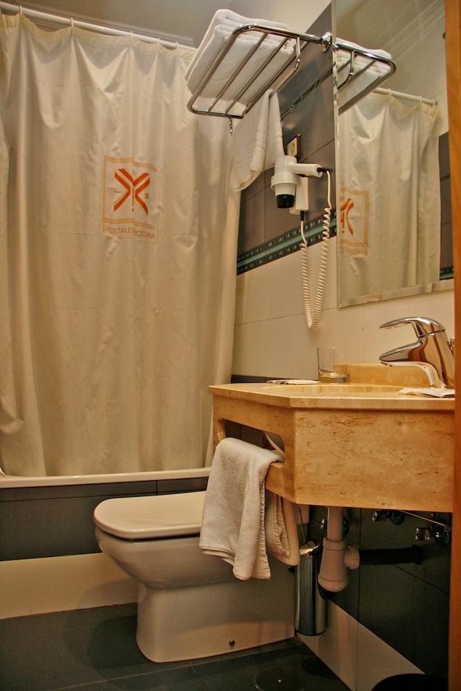 Hostal Victoria Ii