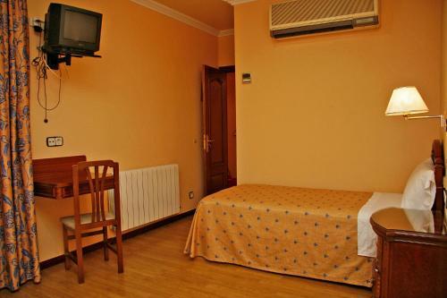 Hostal Victoria Iii