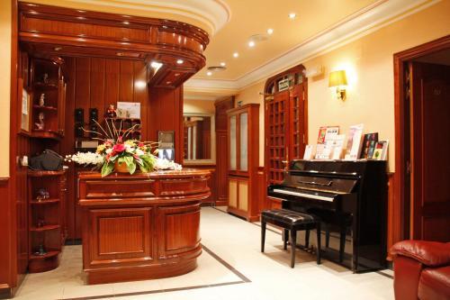 Hostal Victoria Iii