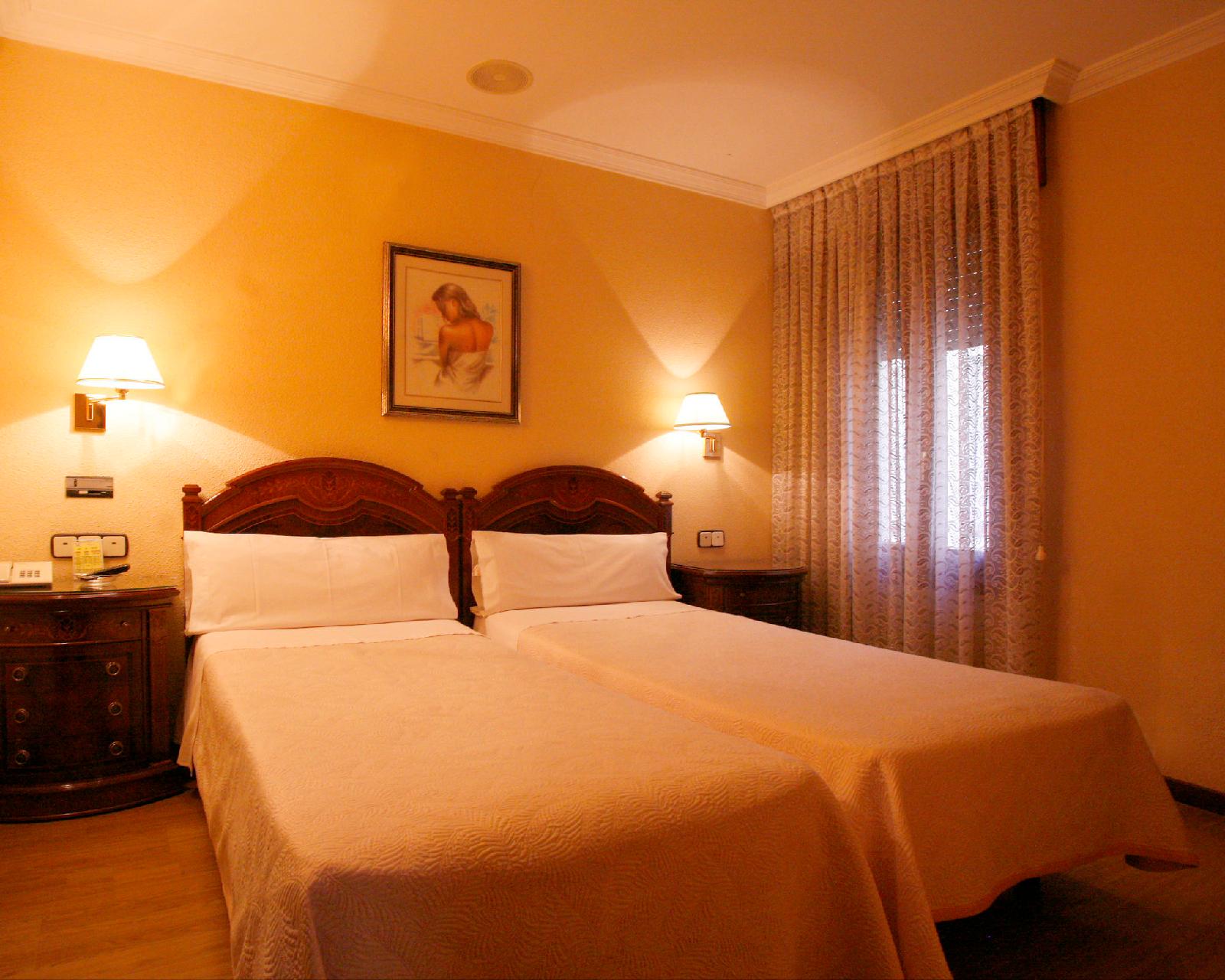 Hostal Victoria Iii