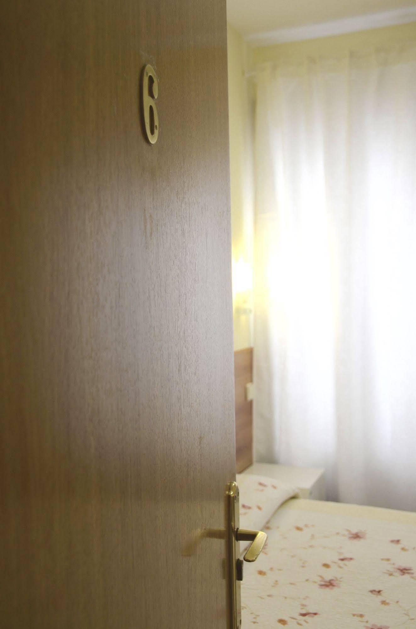 Hostal Nersan Ii