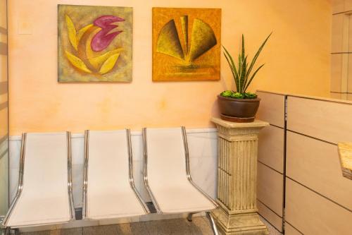 Hostal Viky