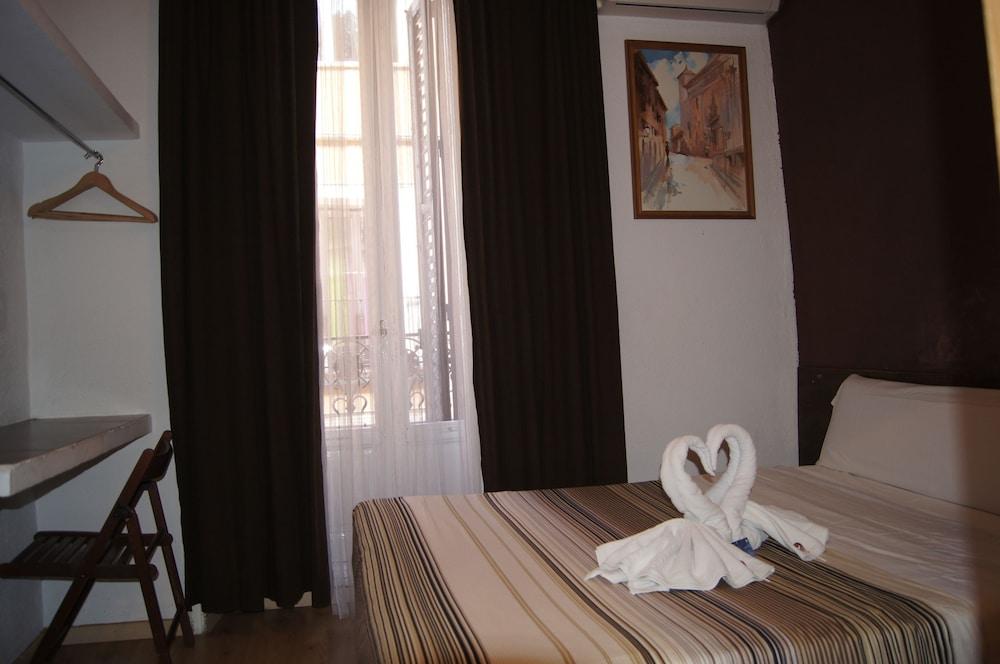 Hostel A Nuestra Señora De La Paloma