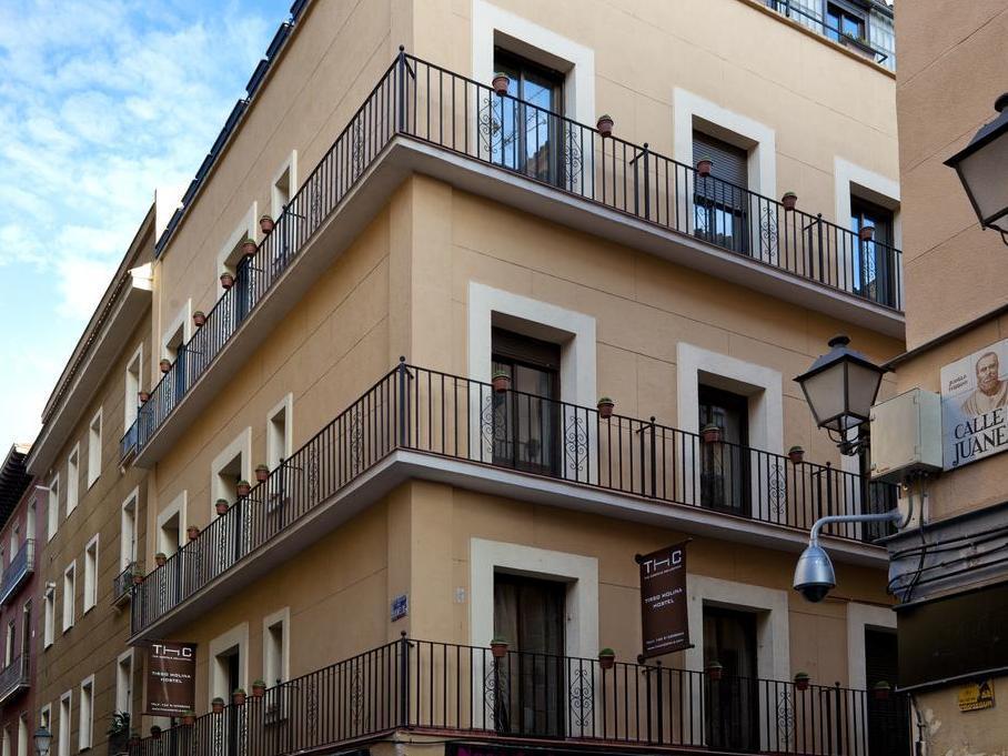 Thc Tirso Molina Hostel