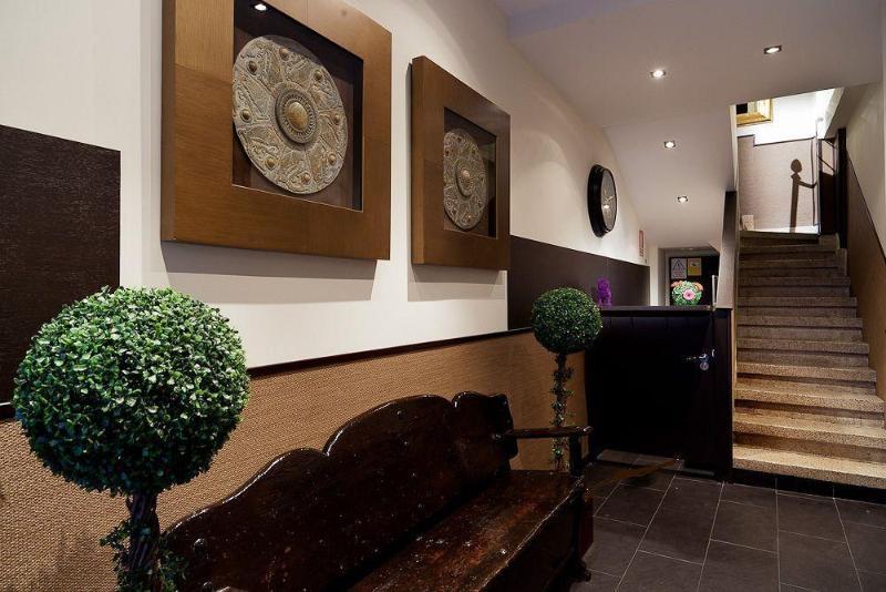 Thc Tirso Molina Hostel