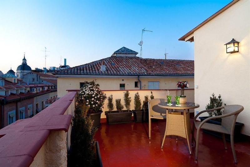 Thc Tirso Molina Hostel