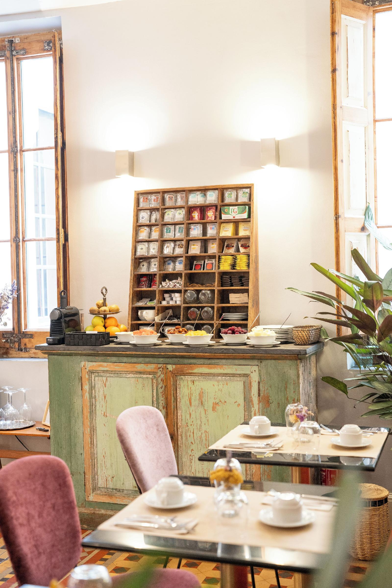 We Boutique Hotel