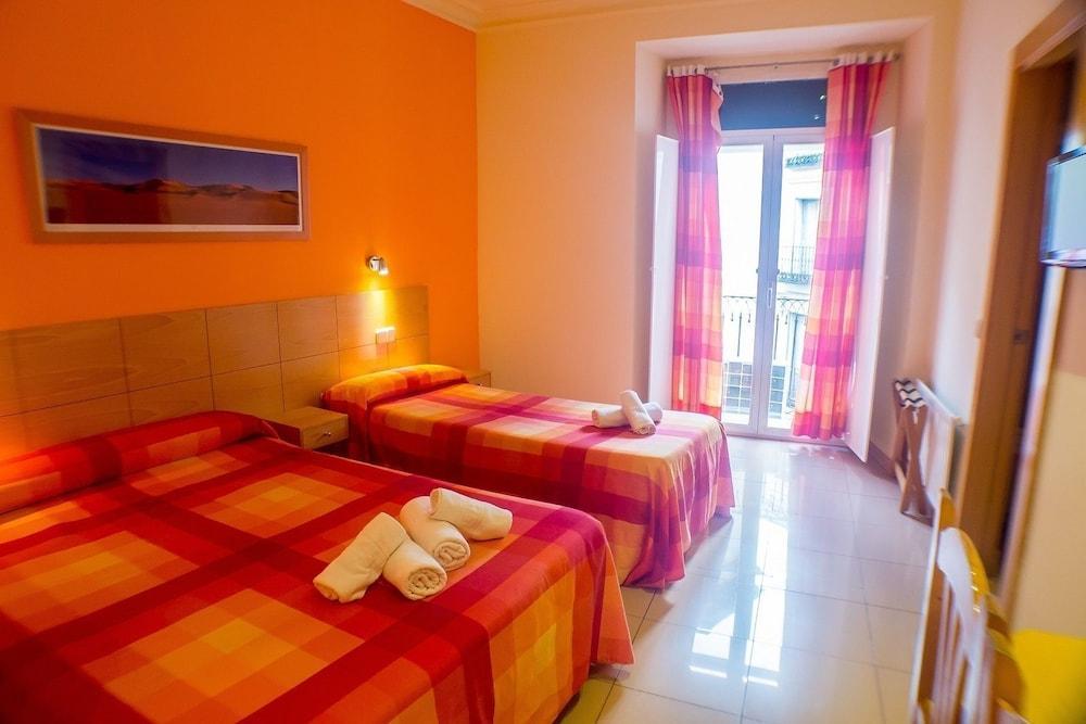 Hostel Inter Puerta Del Sol - Auto Check-in